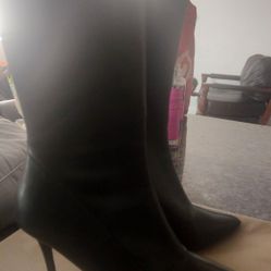 STEVE MADDEN  BOOTS