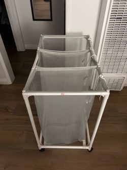 Laundry basket 3- sections