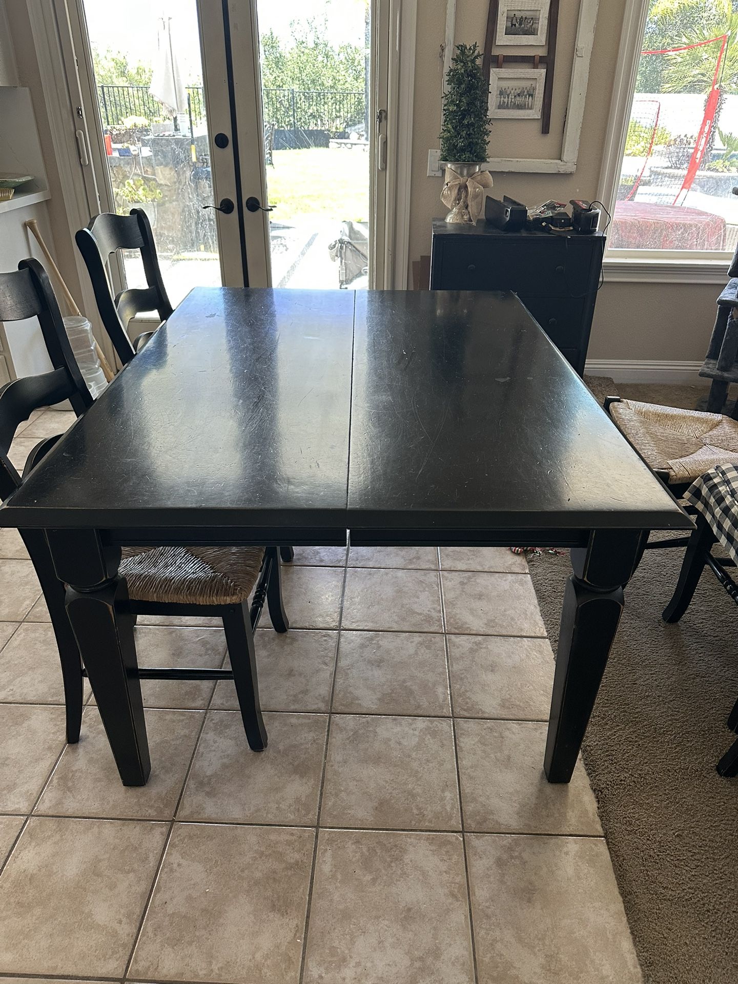 dining Room Table With Leaves