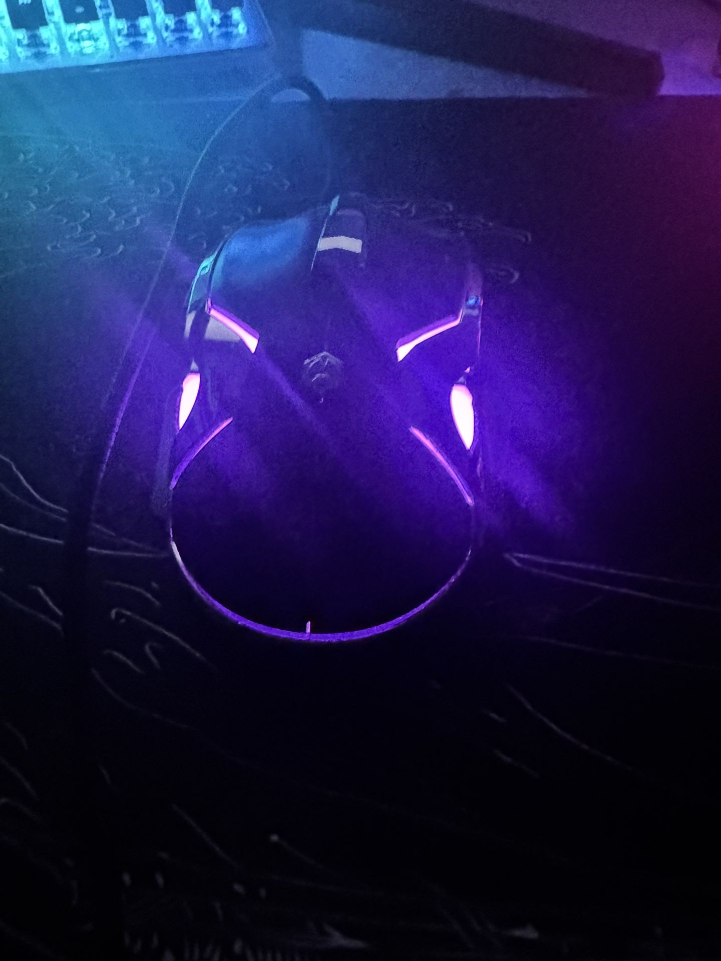 SVEN RX-G815 Gaming Mouse.