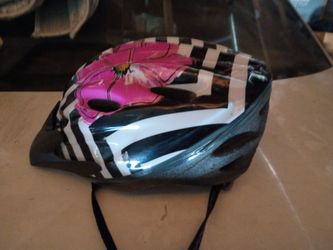 Girls bike helmet good