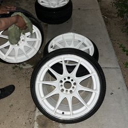 XXR 527 17” white rims