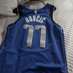 Luke Doncic Jersey