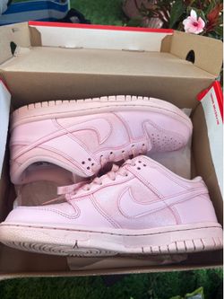 Pink dunks
