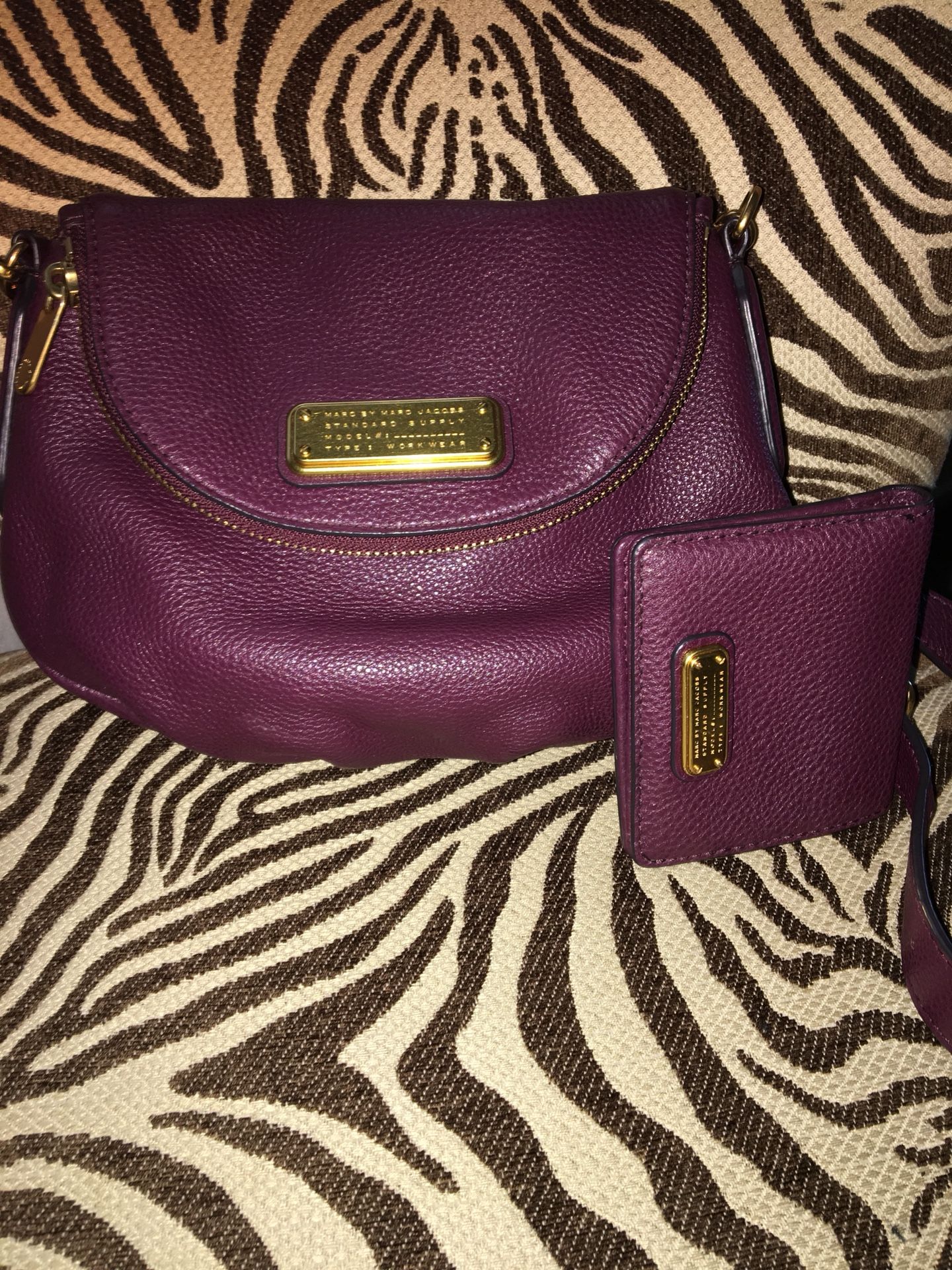 Marc Jacob with small wallet😃
