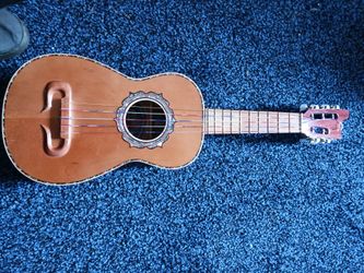 Vihuela Huasteca/paracho