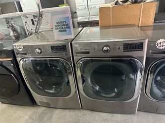 LG FRONT LOAD WASHER & GAS DRYER SET WITH STEAM OPTION