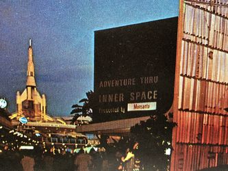 Vintage Disneyland Postcard Book - Tomorrowland - Adventure Thur Inner Space - Atomibile Mighty Microscope