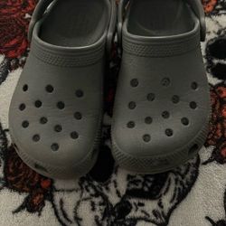 KIDS CROCS SIZE 12 $2.00