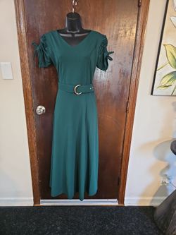 emerald green maxi dress