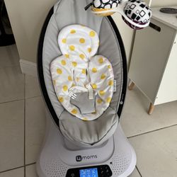 4moms mamaRoo 4 Multi-Motion Baby Swing