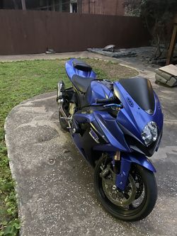 Motorcycle Suzuki GxR 1000 2009