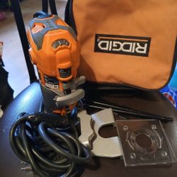RIDGID
5.5 Amp Compact Fixed-Base Corded Router