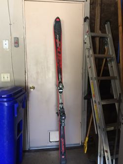 Skis