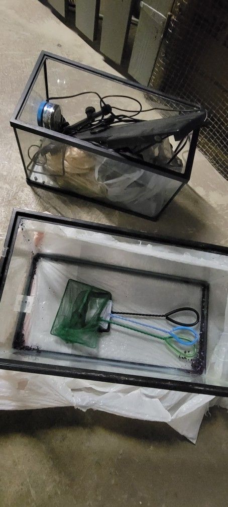 3 Fish Tanks & Accessories