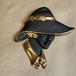 Two Tone Woman’s Face & Hat Brooch