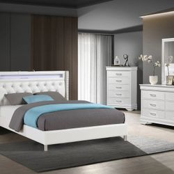 New 5 Piece Led Queen Bedroom Set with Charging Station! Free Delivery 🚚!