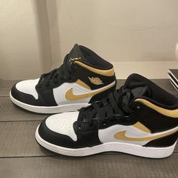 Nike Air Jordan 1 - Mid