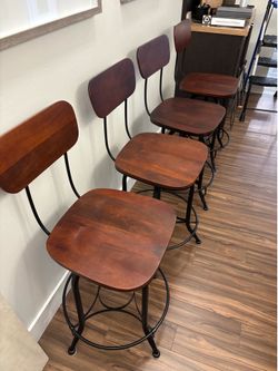 Set of 4 Bar Stools
