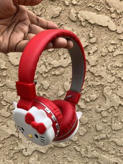 Hello Kitty Headphones