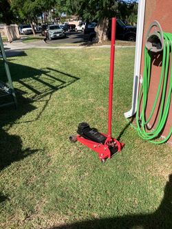 Floor jack 3 ton power built