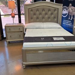 Queen Bed Frame (No Mattress Included) 