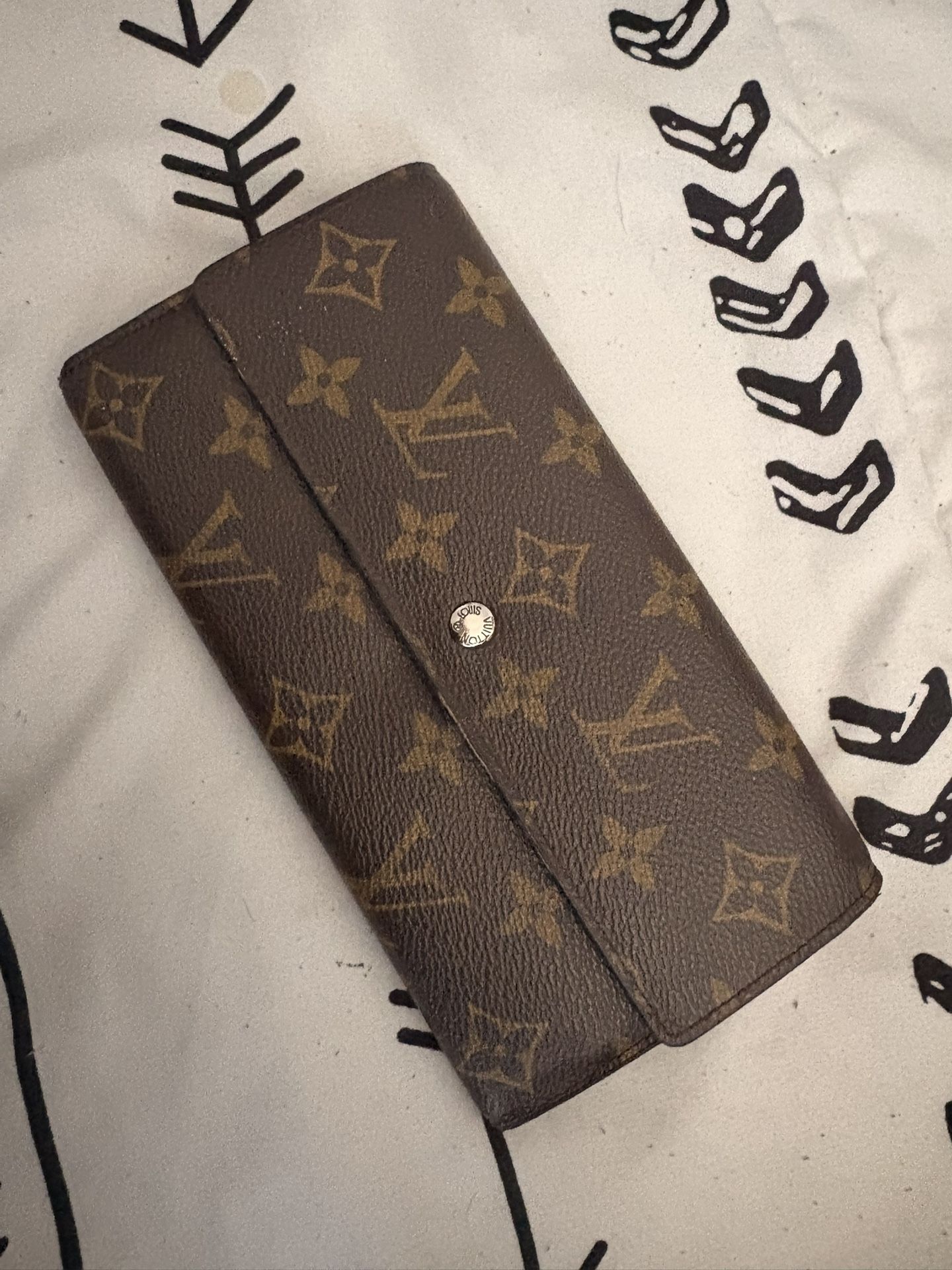 LV WALLET