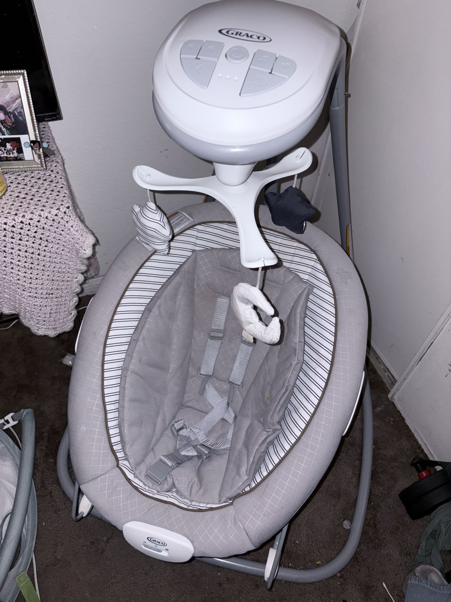 DuetConnect Deluxe Multi-Direction Baby Swing and Bouncer