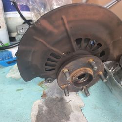2012-2014 Camry front wheel hub and steering knuckle assembly