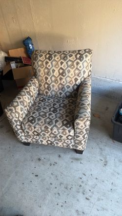 Accent chairs