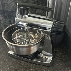Vintage Sunbeam Chrome & Black 12 Speed Countertop Mixmaster W/ Removable Hand Held Mixer