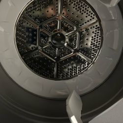 Hotpoint Dryer With House And Cable.