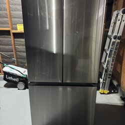 Samsung French Door Stainless Steel Refrigerator With Automatic Ice Maker