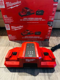 Milwaukee M18 Dual Bay Supercharger