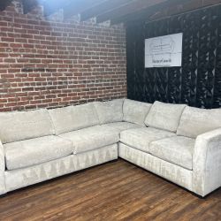 Delivery Available Maceys light gray 2pc L shape sectional sofa couch
