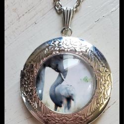New Silver Tone Elephant Locket Necklace SHIPPING AVAILABLE 