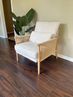 Beige Accent Chair – Like New