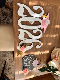Free 2026 Graduation Decorations