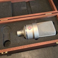 Neumann TLM 103 Microphone