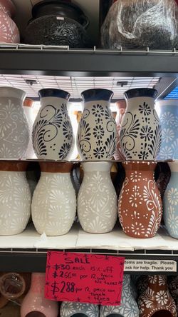 Talavera flower vase $30 each ( 20 % discount after a dozen