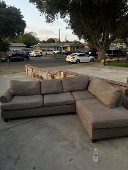 L couches gray
