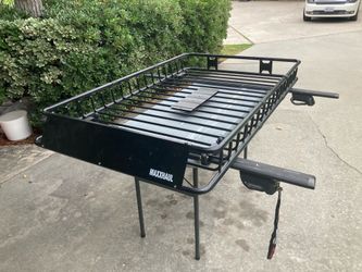 Yakima cross bars and roof rack