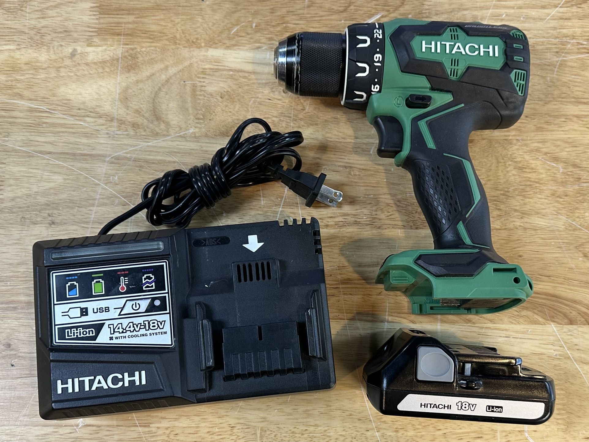 Hitachi DS18DBFL2 18V Li-Ion Brushless Drill/Driver Bundle