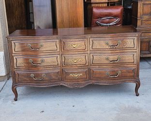 Vintage Henredon Dresser