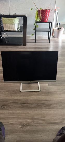 Hp 31.5” ips monitor