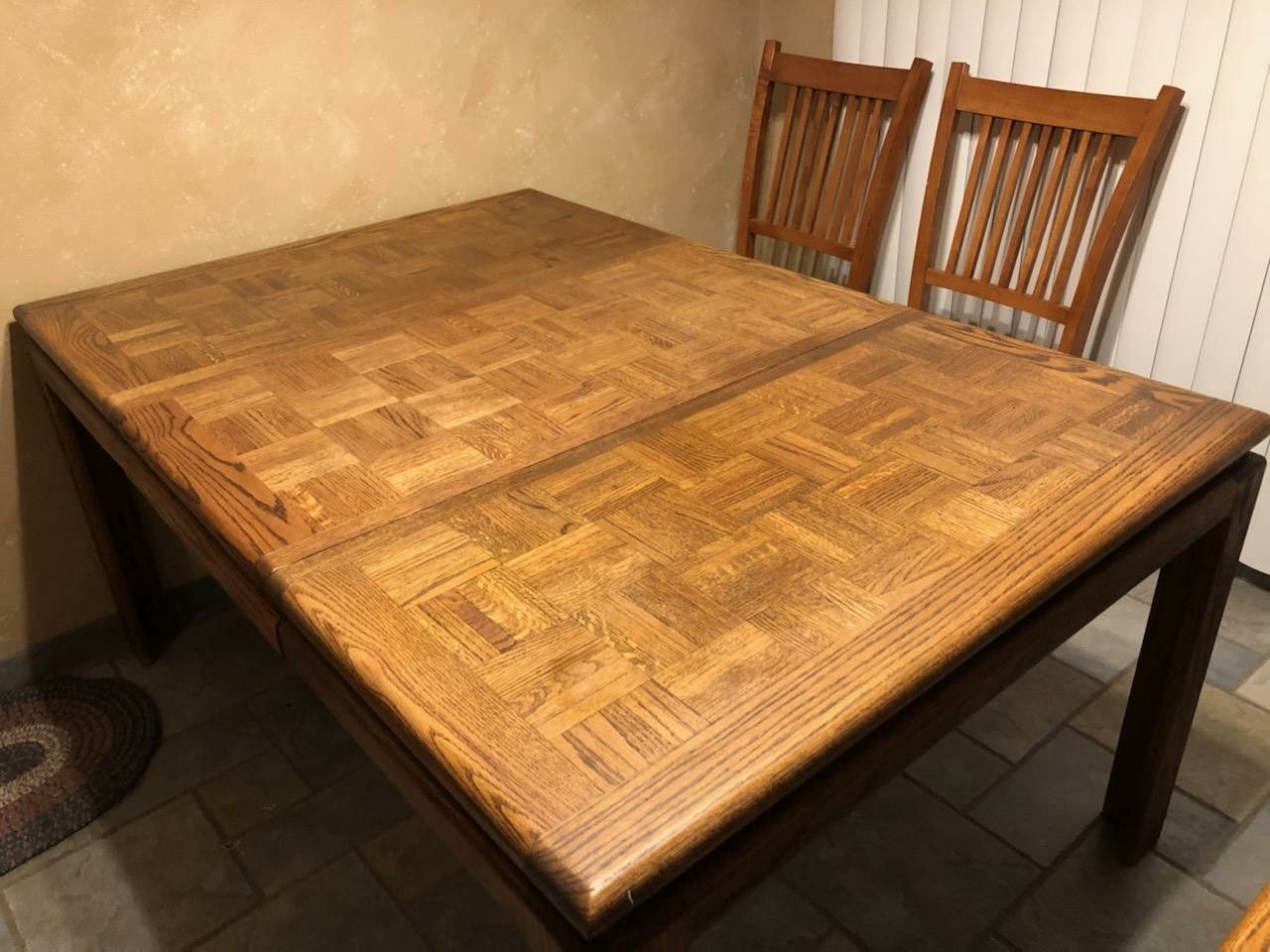 NICE OAK BUTCHER BLOCK TABLE