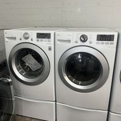 LG Washer And Dryer Electric 