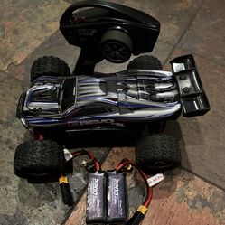 Traxxas 4x4 RC Truck - E Revo