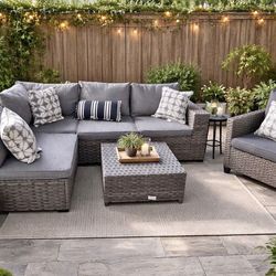 Brand new patio outdoor furniture set