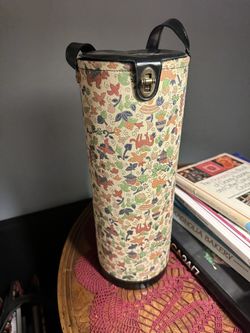 Vintage Yarn Carrier 